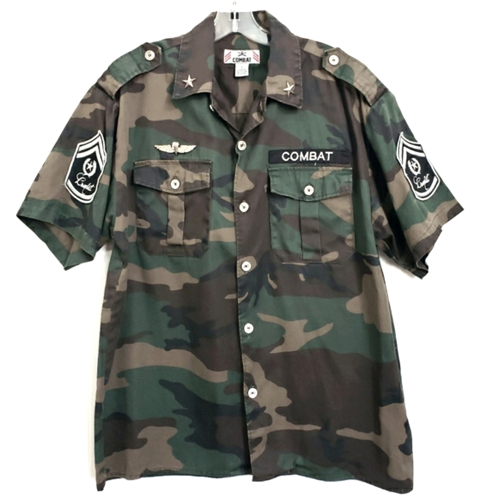 Nwot Combat Army Camo Decorated Shortsleeve Button Down Shirt w/ Pockets
